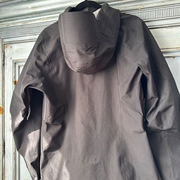 Patagonia W's Triolet  Alpine Shell Jacket Size M - Picture 10 of 13